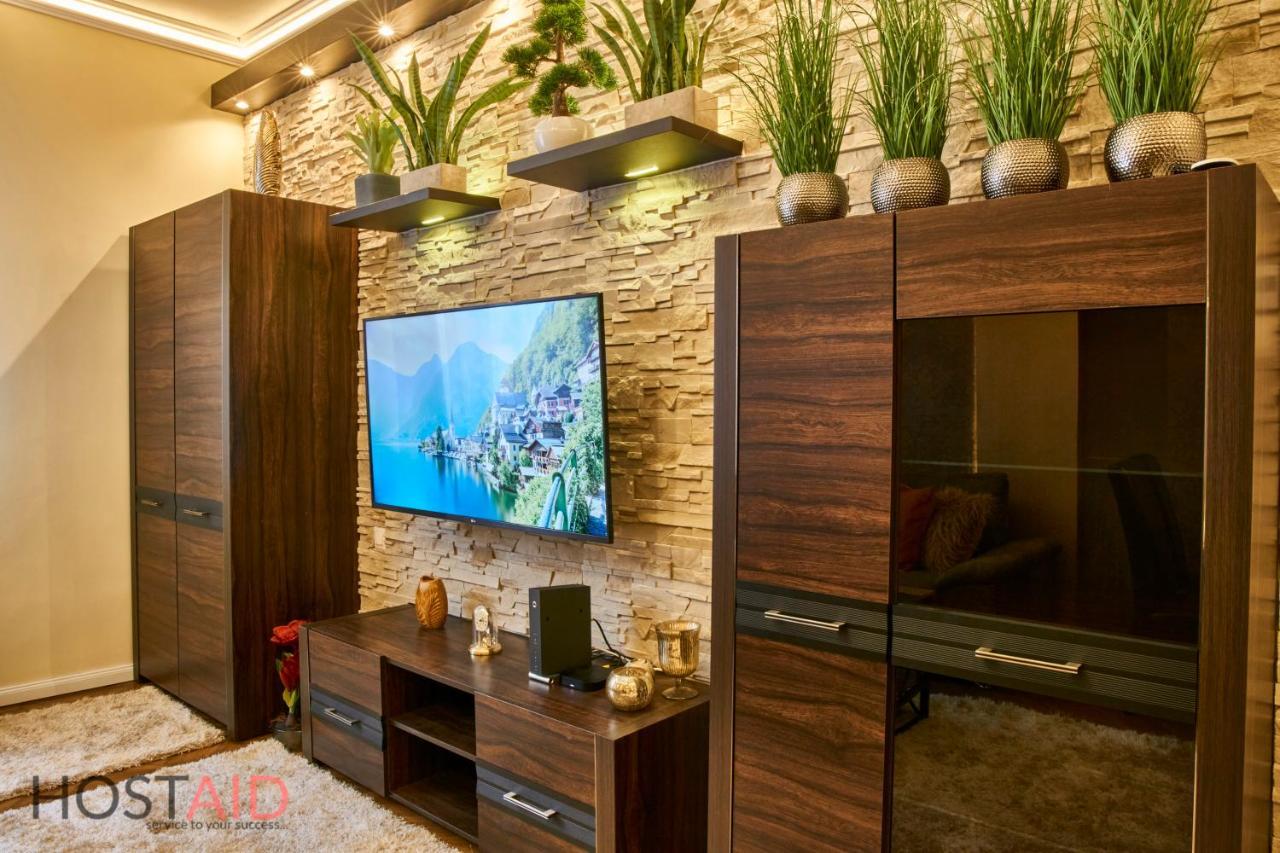 R7 Design Apartment - Hostaid ブダペスト エクステリア 写真