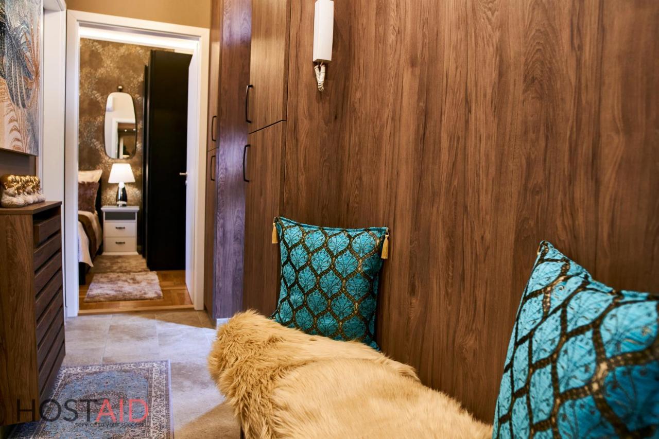 R7 Design Apartment - Hostaid ブダペスト エクステリア 写真
